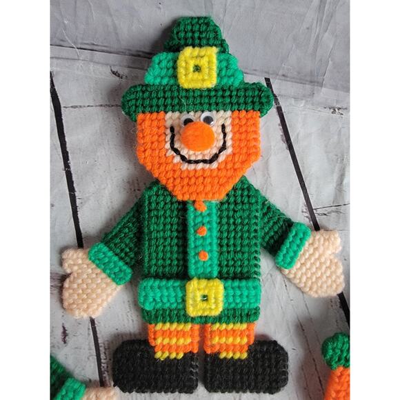 Vintage Plastic Canvas St Patrick’s Day 3 Leprechaun 8inch Handmade - Picture 3 of 6